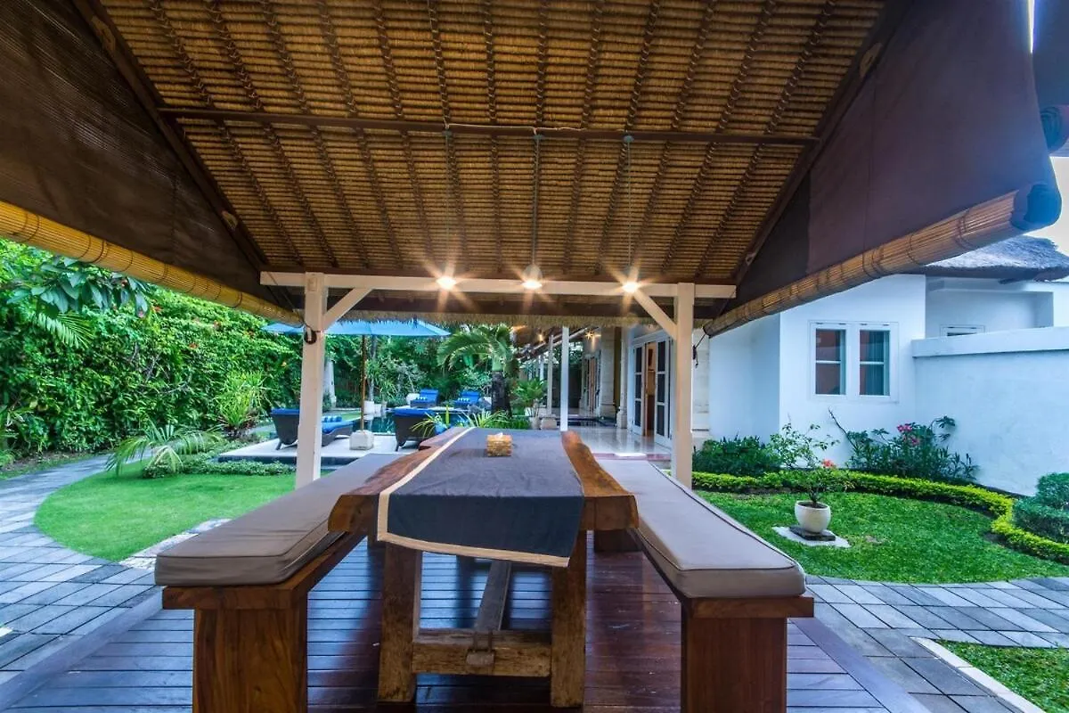 4 Bedroom Family Villa With Pool Seminyak