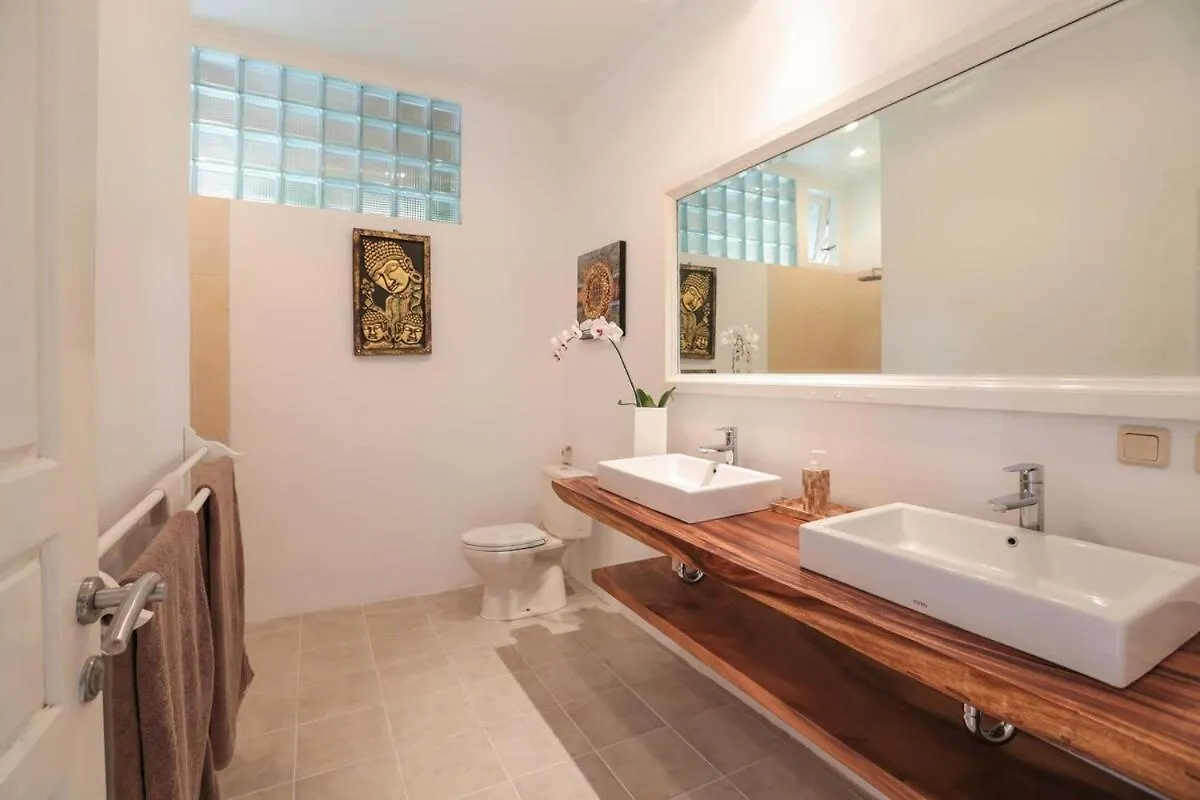 4 Bedroom Family Villa With Pool Seminyak  Seminyak (Bali)