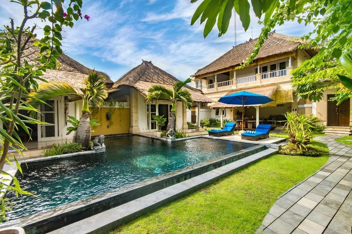 4 Bedroom Family Villa With Pool Seminyak